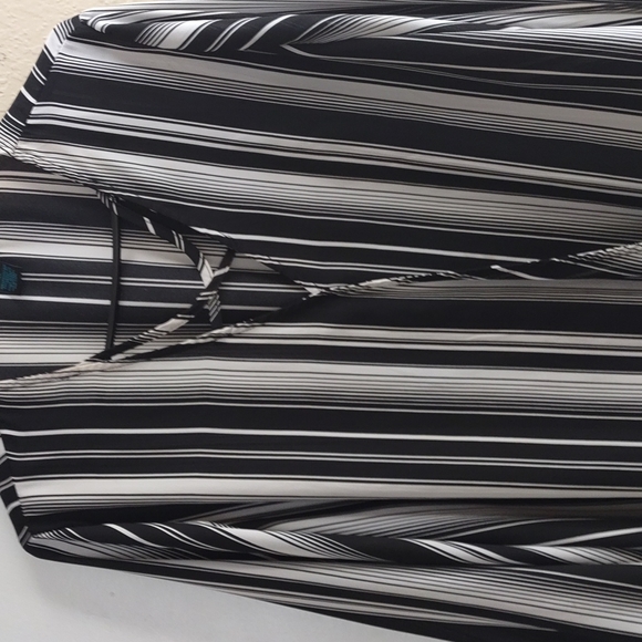 Blouse as new - Picture 4 of 4